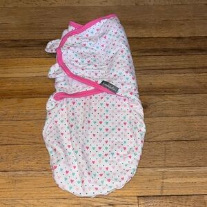 SwaddleMe Pink and White Heart swaddle